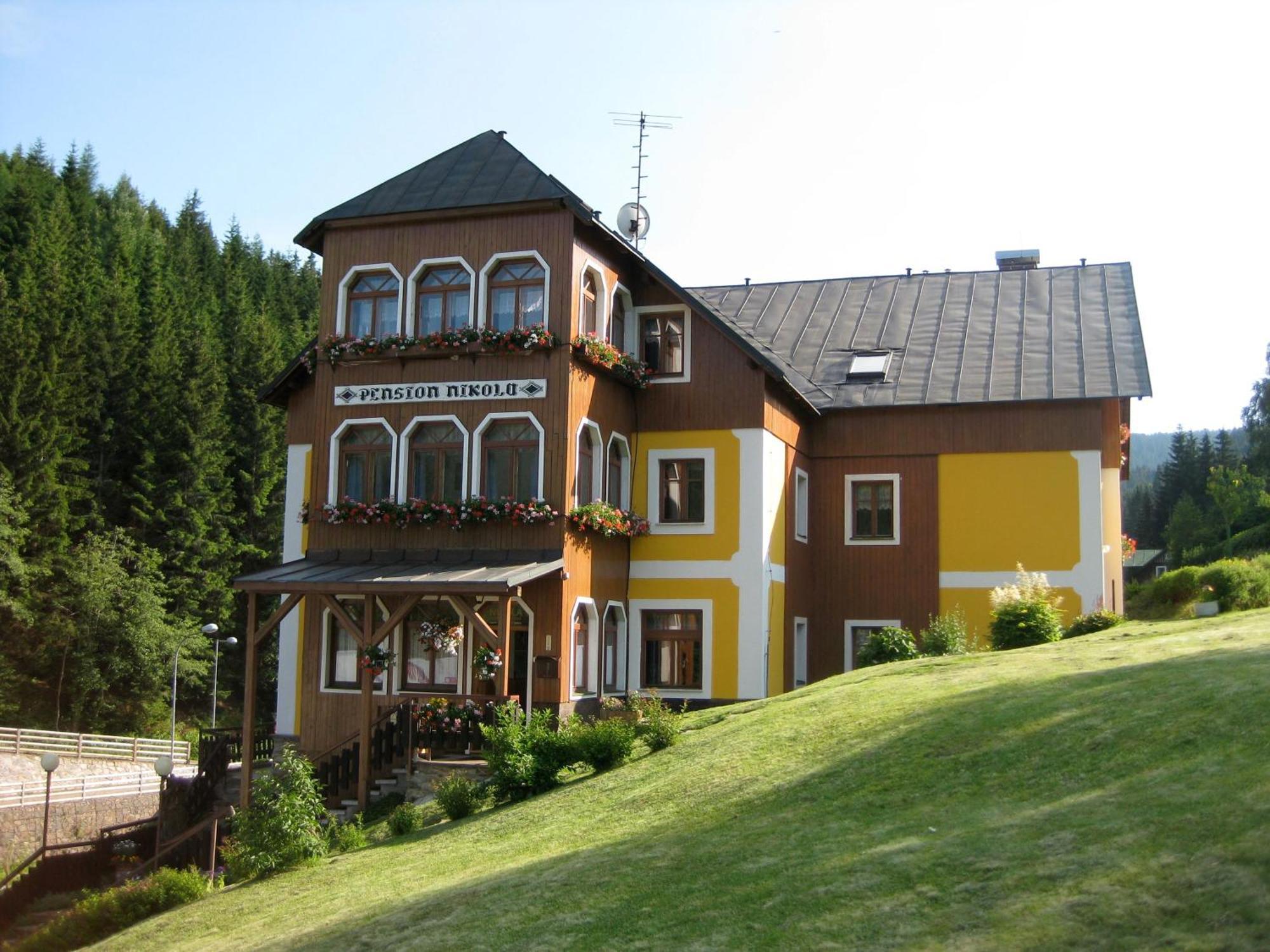 Penzion Nikola Pec pod Snezkou Exterior photo